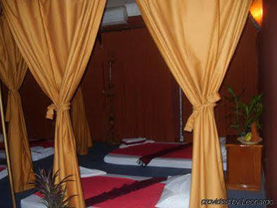 Salina Hotel 3*
