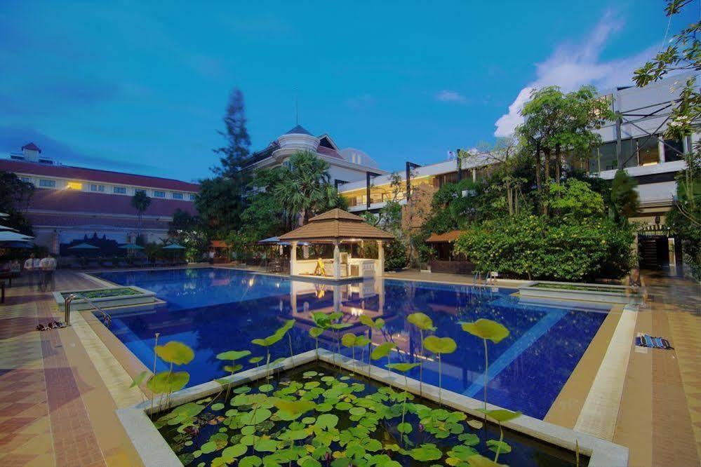 Hotel Somadevi Angkor Premium 4*