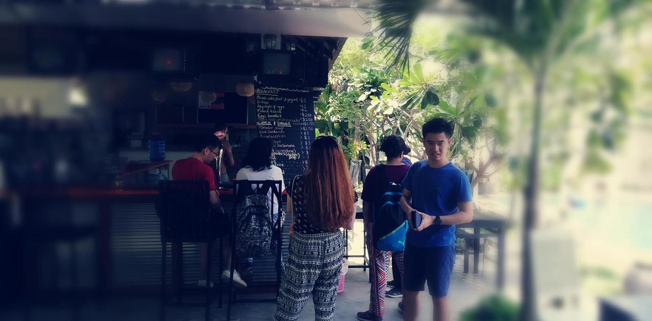 Yolo Hostel