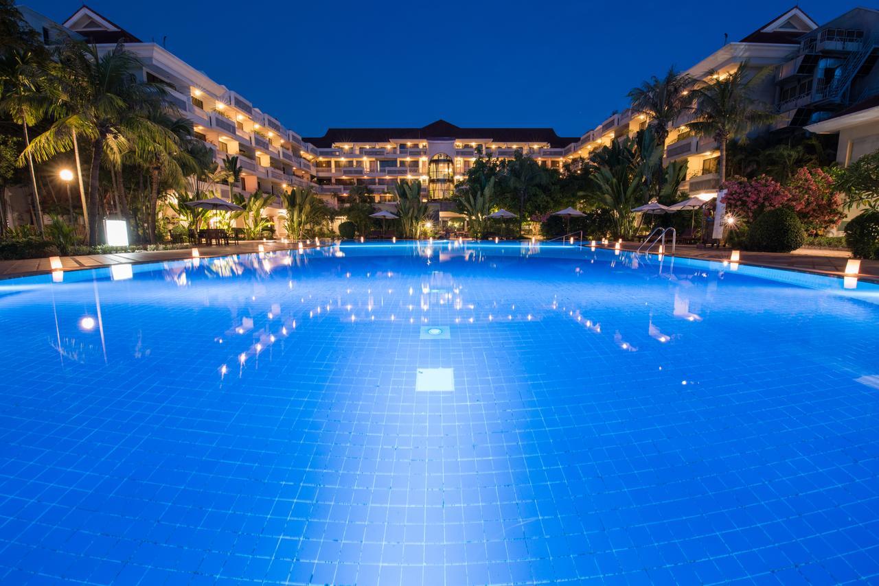 Hotel Angkor Century &