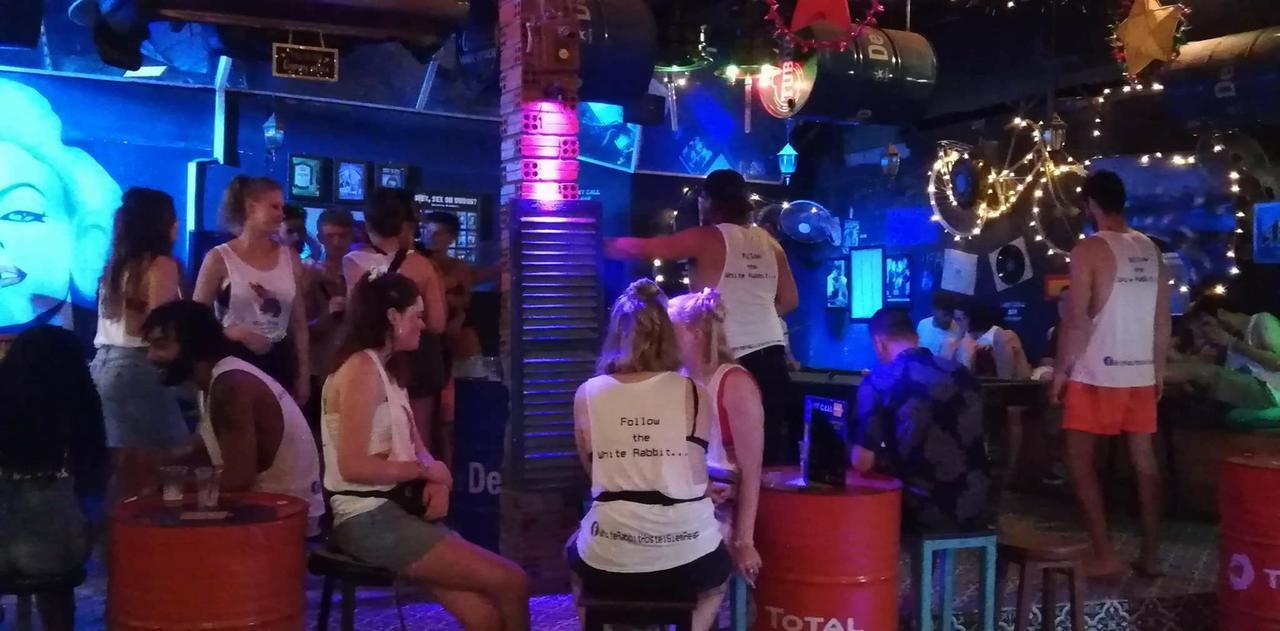 Yolo Hostel