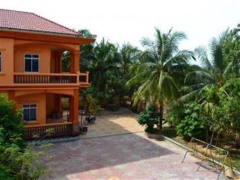 V&a Guest house