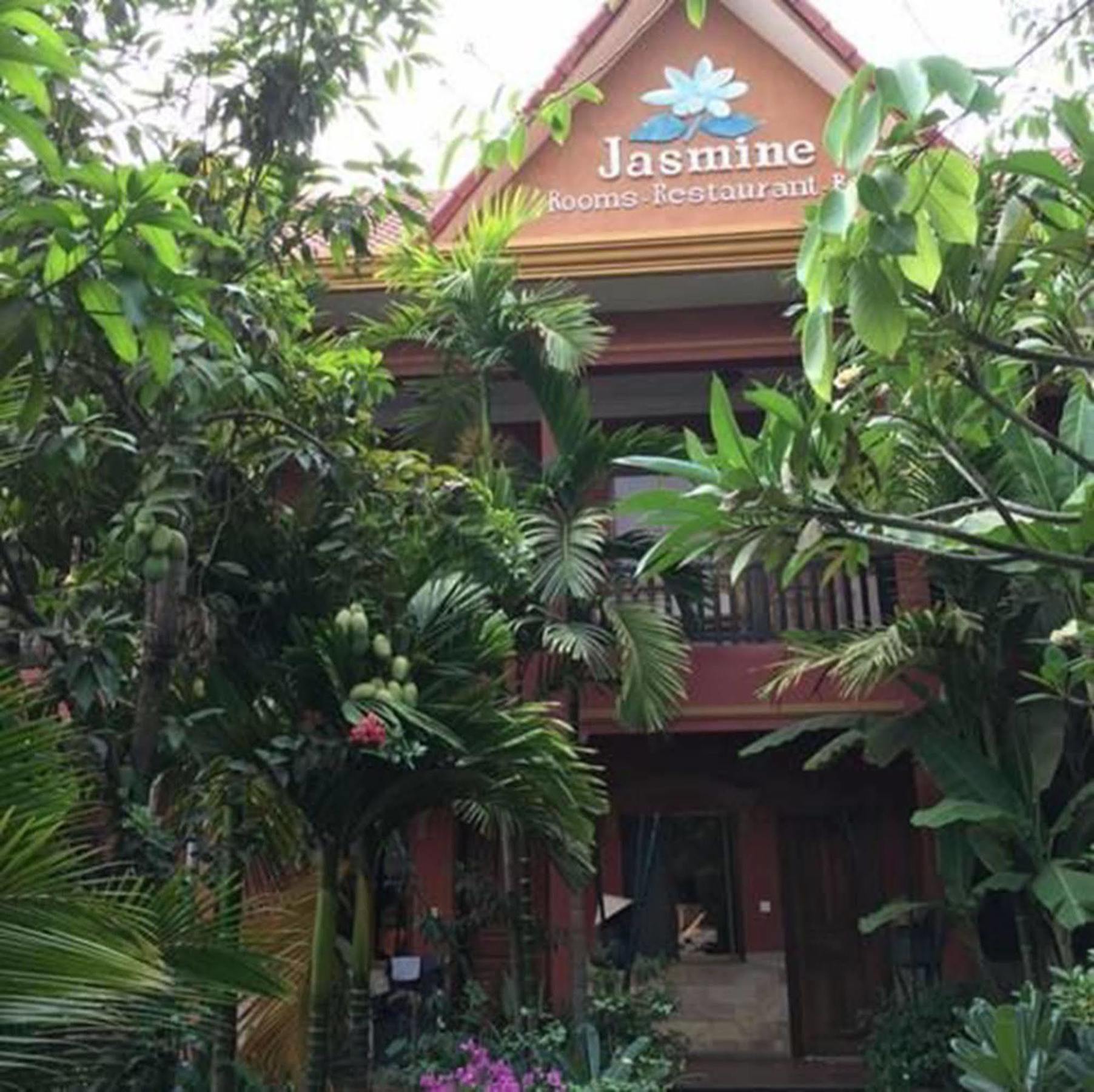Jasmine Family Bed & Breakfast 2*