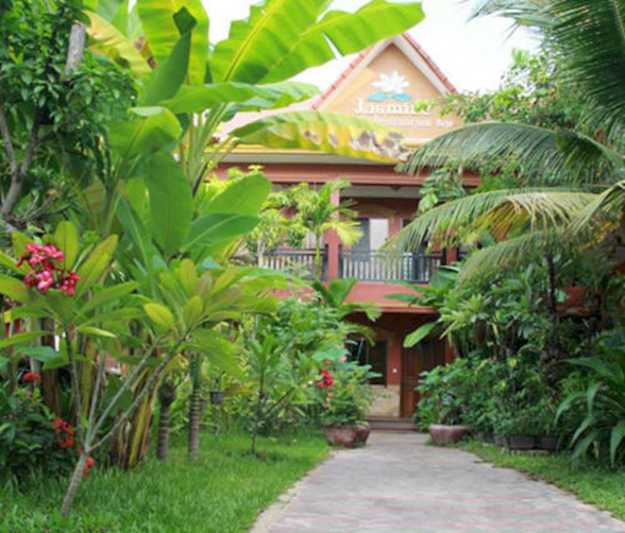 Bed & Breakfast Jasmine Family 2*