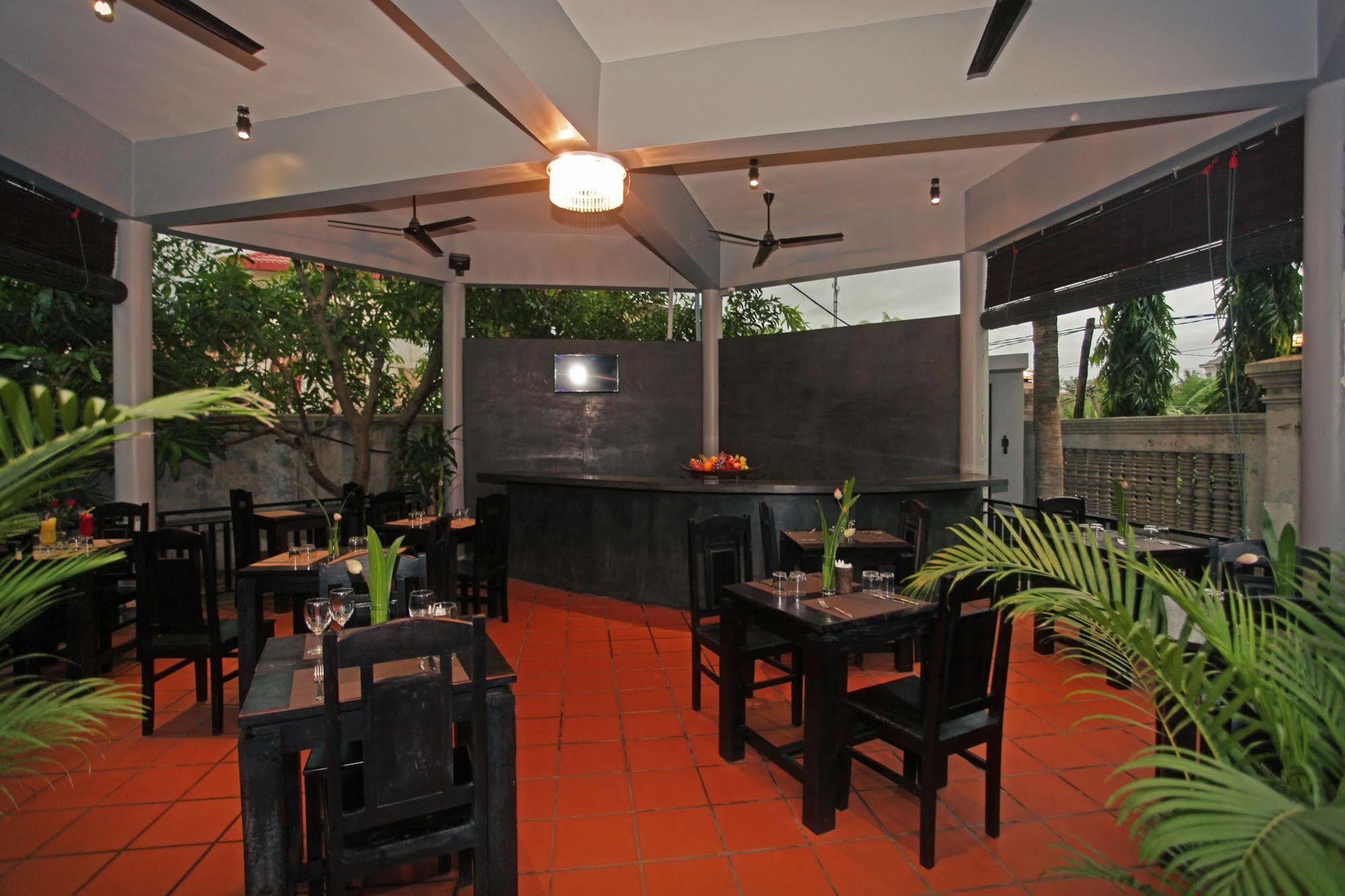 Reveal Angkor Hotel 4*