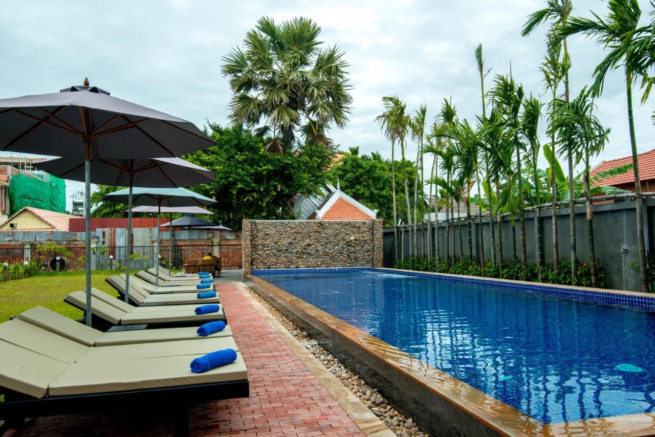 Hotel Borei Hang Tep & 4*