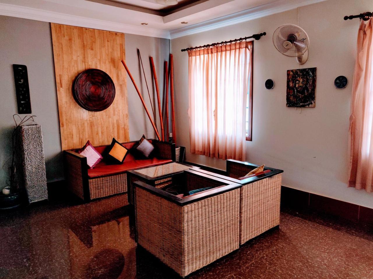 The Cashew Nut Guest house 3*
