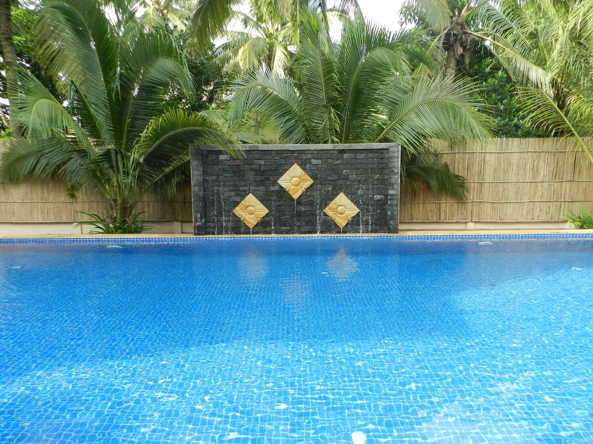 Hotel Nissa 3*