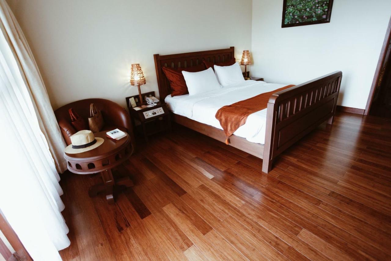 Royal Angkor & 5* Siem Reap