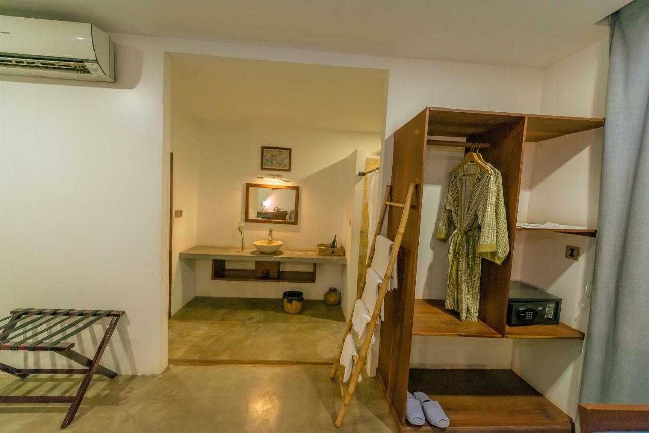 Chez Moi & 4*