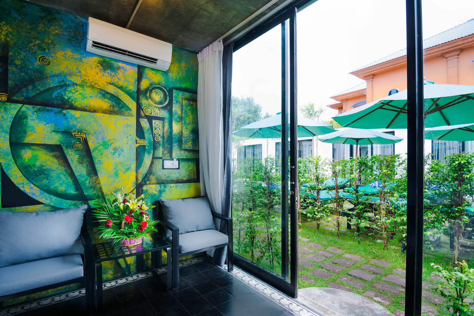 Ring Boutique Hotel 4*