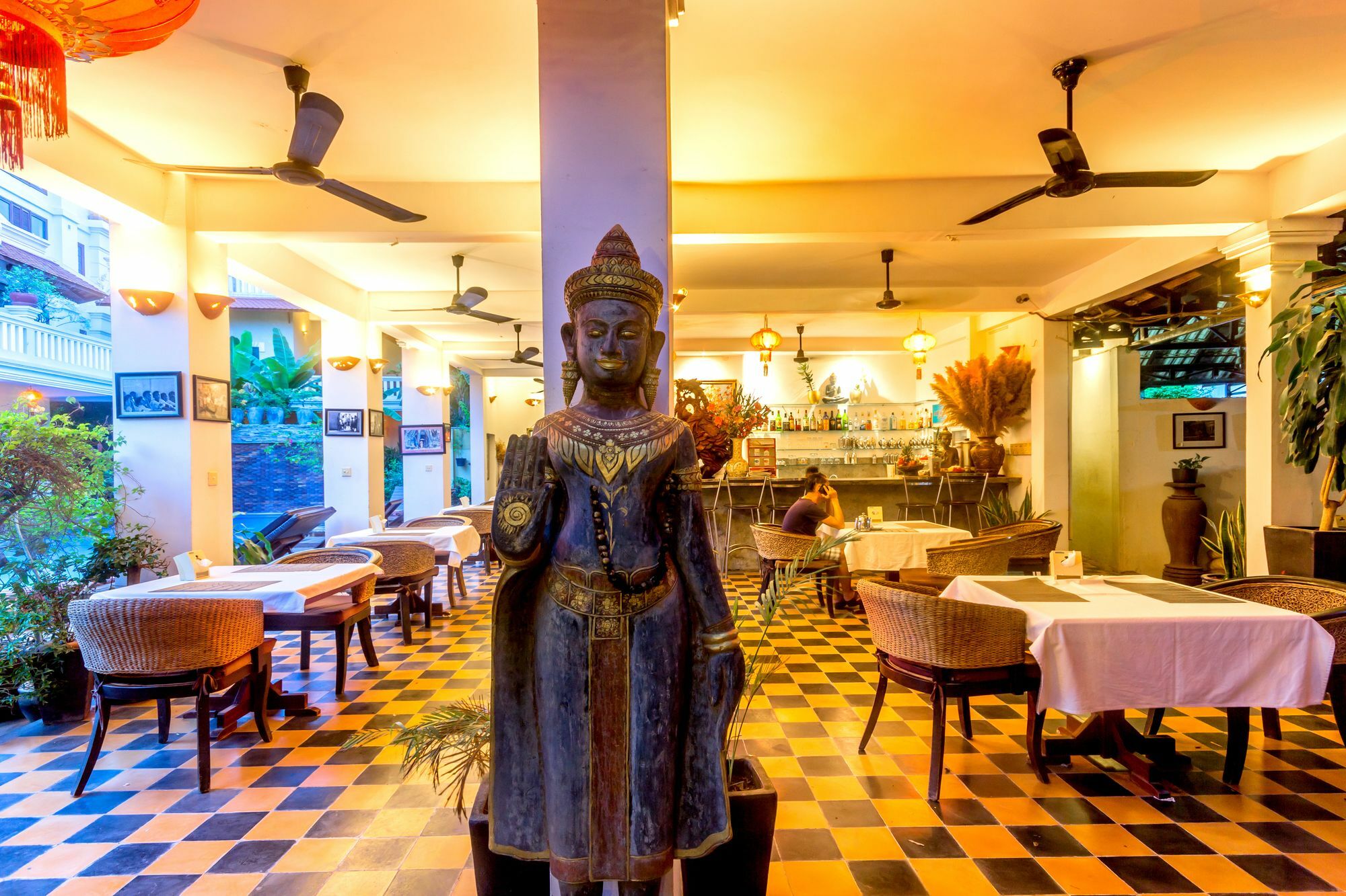 Hotel Wat Damnak 3*