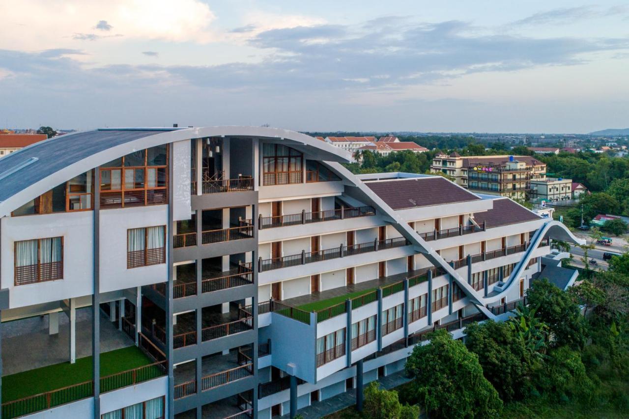 Pacific Premier & Hotel 5*