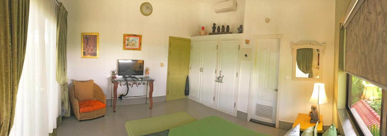 3 Monkeys Villa Residence *