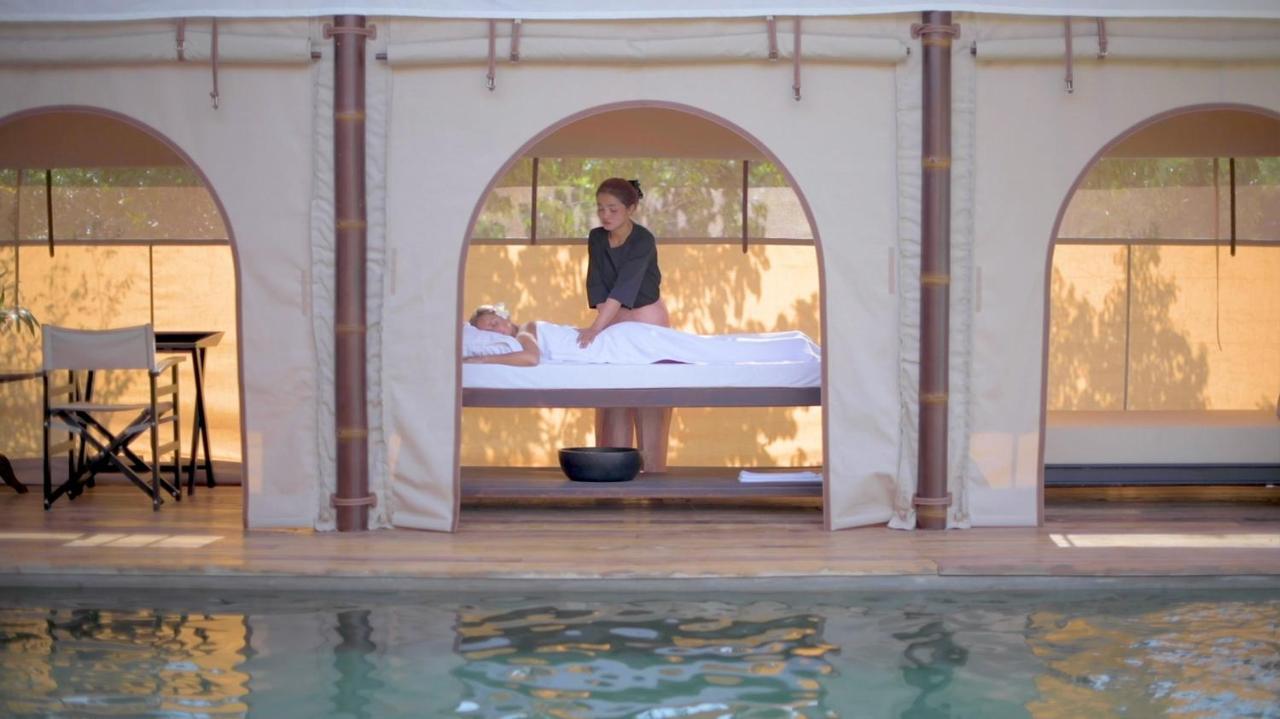Resort The Beige